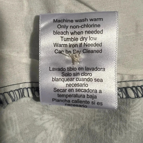 Jachs Girlfriend Women's Stretch Satin Chino Shorts Blue Floral Print Size XL - Picture 6 of 7